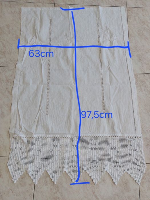 Conjunto 3 cortinas linho e crochet