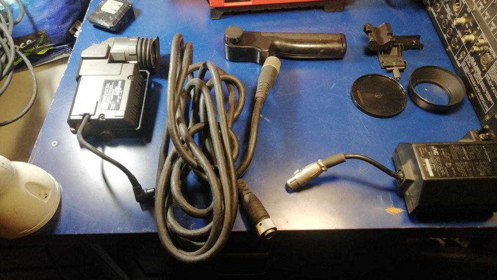 Jvc KY 1900 E inc. JVC HZ-2060