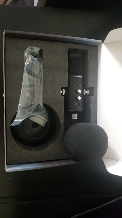 Microfones MITSAI sem uso