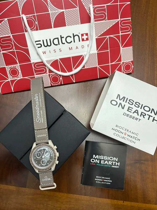 Desert MoonSwatch SO33T103 – Omega x Swatch Sahara Styl