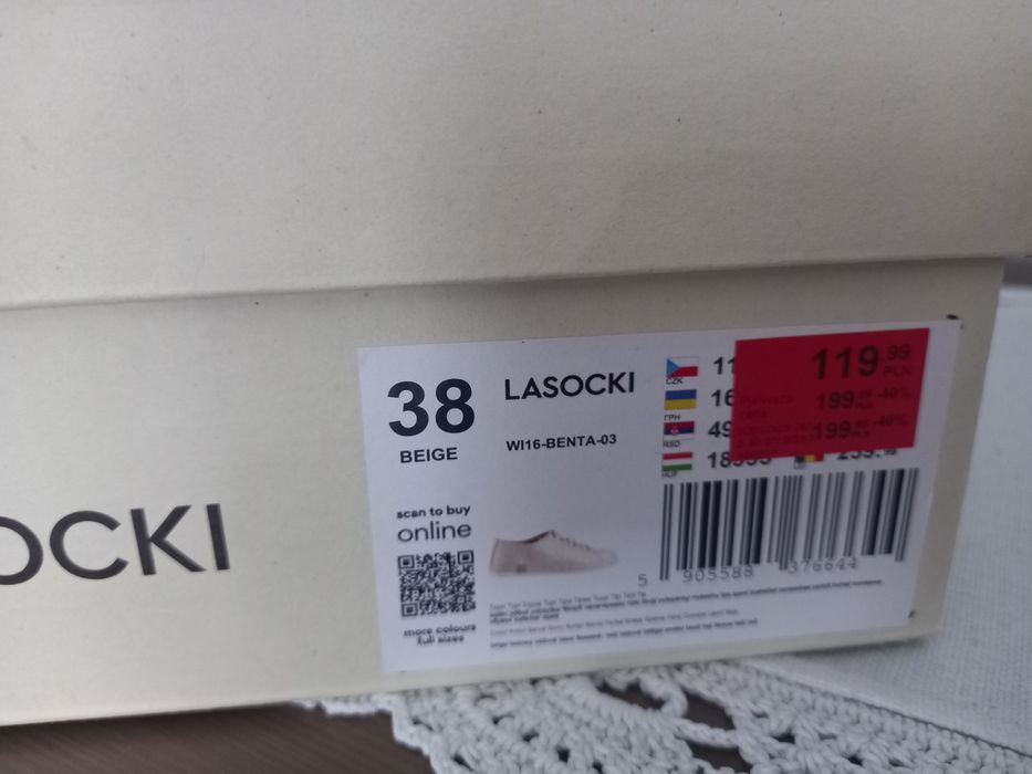 Półbuty damskie  Lasocki rozm 38