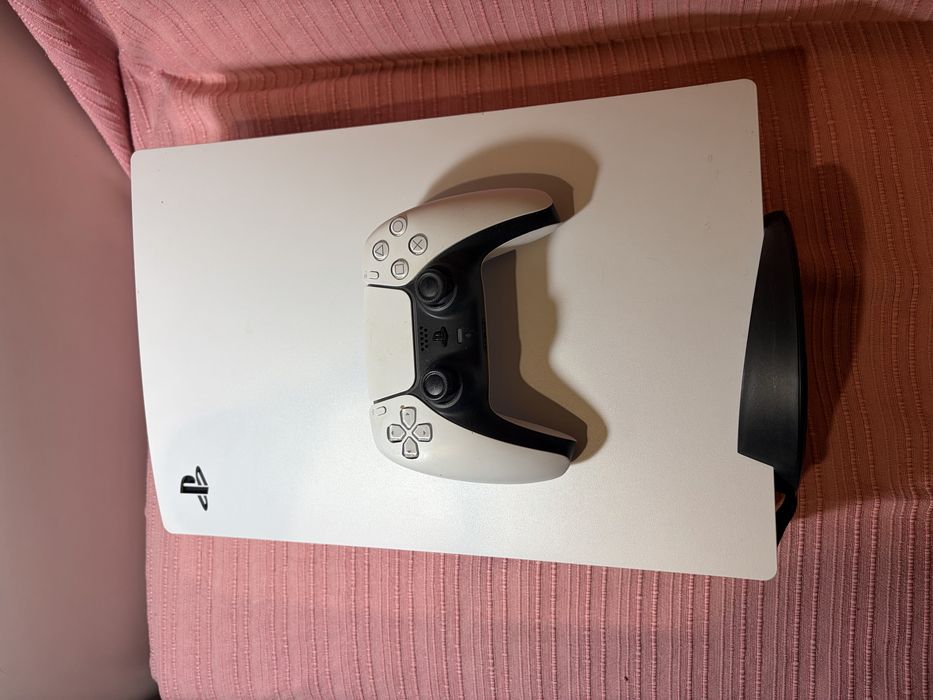 Vendo  PlayStation 5 como nova