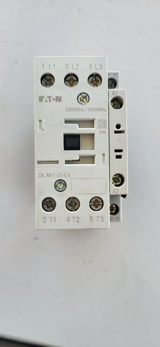 Stycznik mocy 17A 3P 230V AC 0Z 1R- EATON DILM17-01-EA