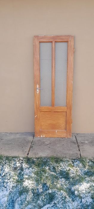 Двері дерев'яні вхідні