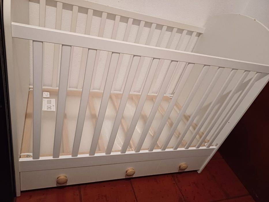Berço a venda como novo