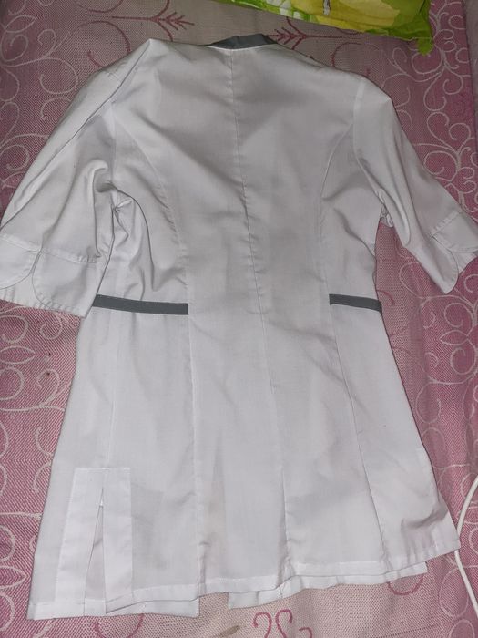 Медицинская кофта