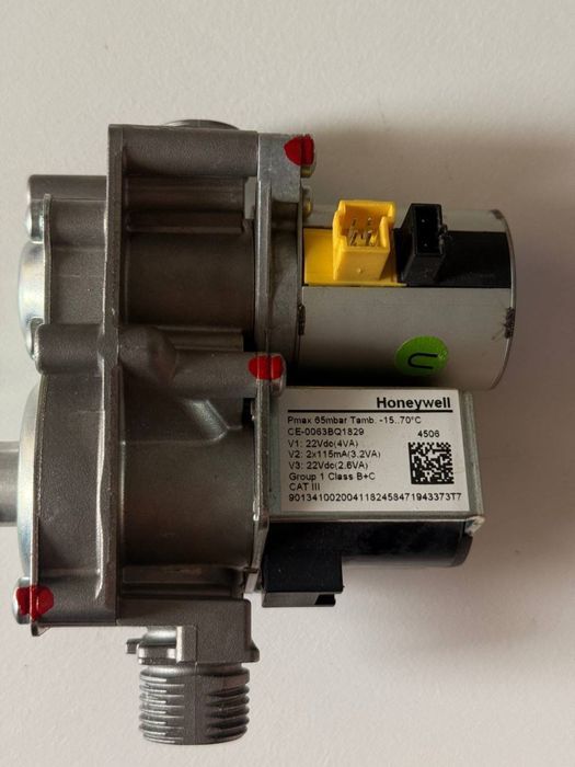vaillant,Saunier Duval zawor gazowy VK8515mr4506