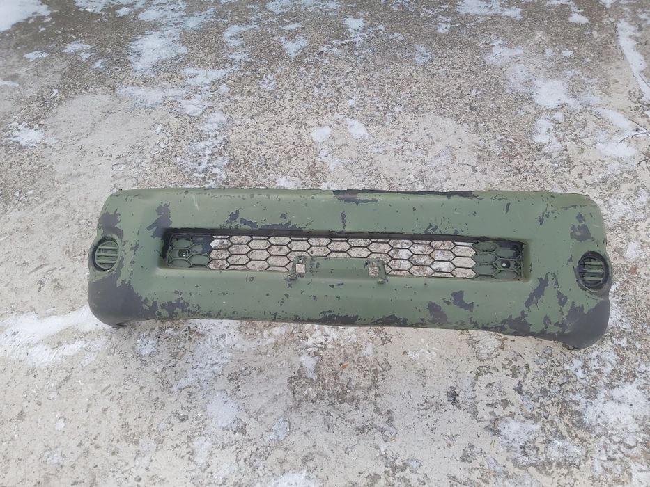 Бампер передний Toyota Hilux 2008-2011 kun25