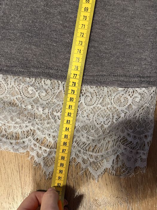 Сукня сіра з мереживом