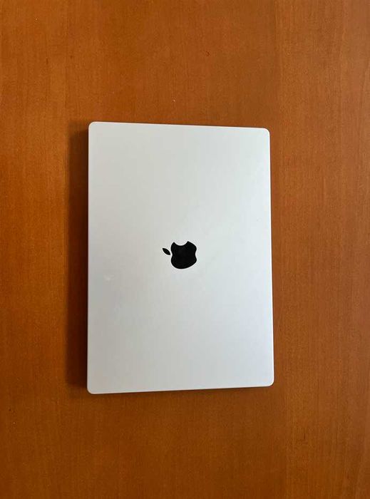 MacBook Pro 16” M1 Pro de 2021 em excelente estado