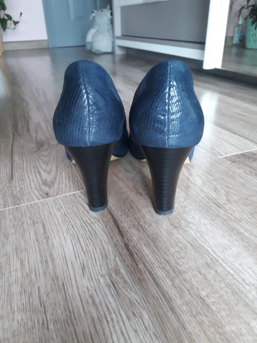 Granatowe buty na obcasie czółenka rozmiar 40 ccc