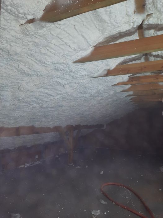 Ocieplanie pianką pur poddasza dachy stropy ocieplenie pianą  izolacje