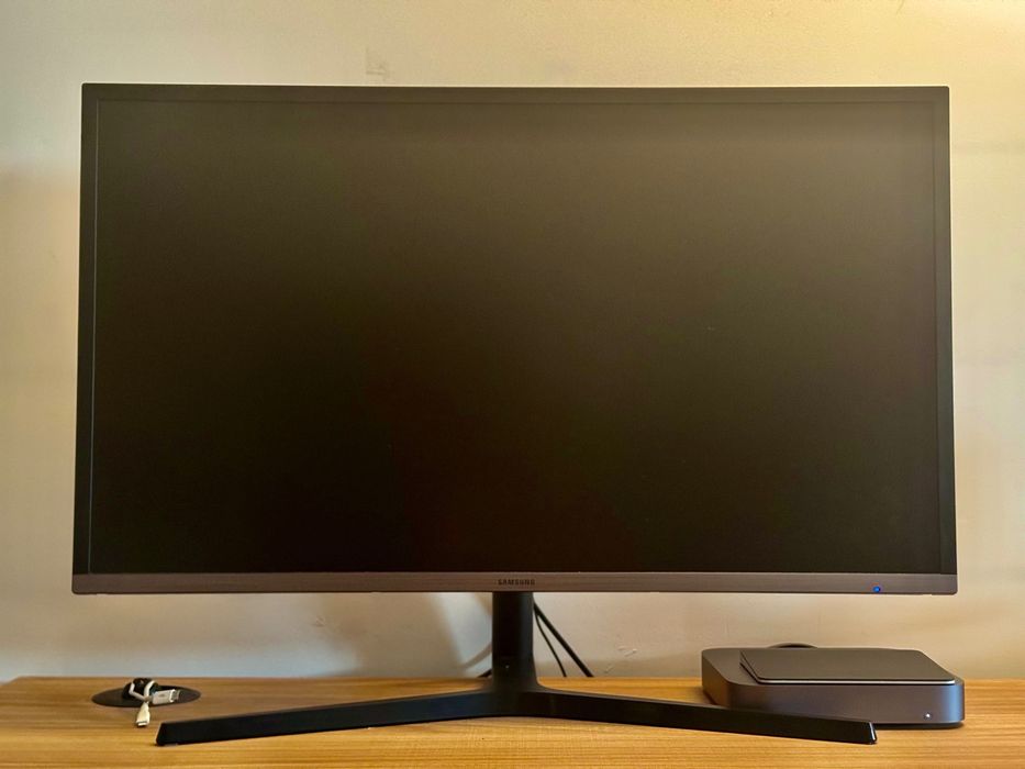 Monitor Samsung 32" U32H850 4K com tecnologia Quantum Dot, para trabalhar e jogar com outra dimensão