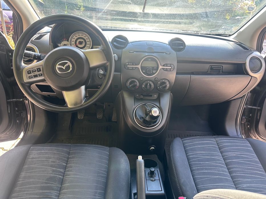 Mazda 2