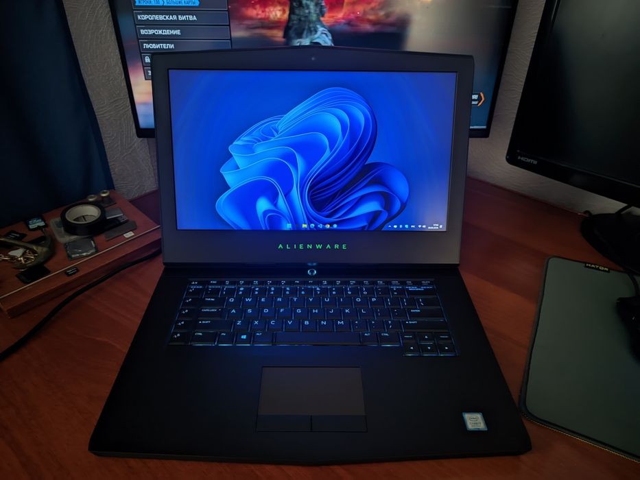 Alienware 15 R4 /i7-8750h /32gb ddr4 /GTX  1070 8gb / ssb 256gb/1t