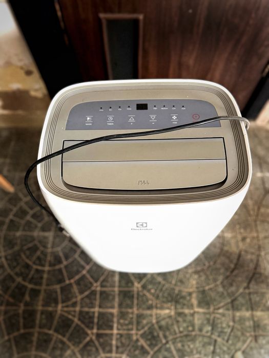 Мобільний кондиціонер Electrolux EACM- 15 CL/N3