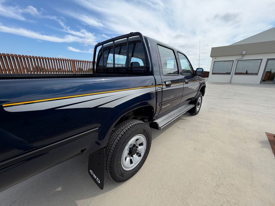 Toyota Hilux 2.4 D LN145LPT Cab Dupla