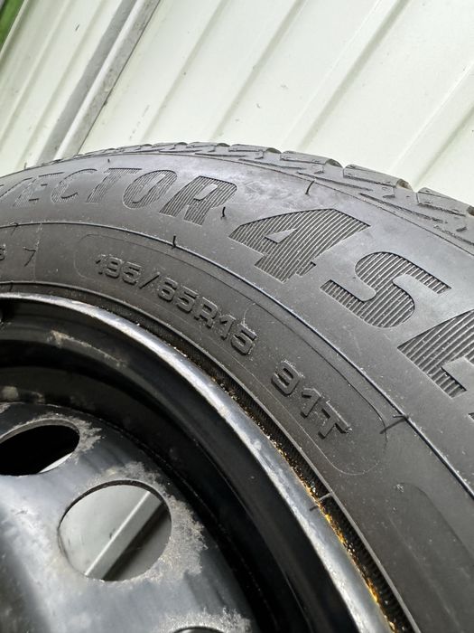 Felgi z Oponami Całorocznymi 195/65/15 Megane 3 Scenic Fluence 5x114