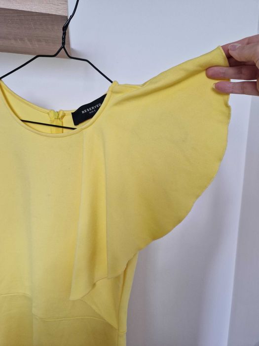 Cytrynowa sukienka Reserved