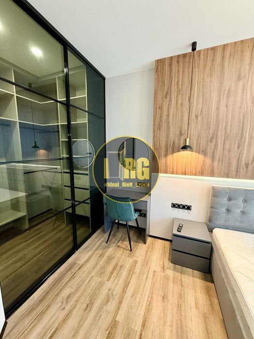 Без%, ЖК Manhattan, Берестейский 11, 27пов, КПІ, Університет