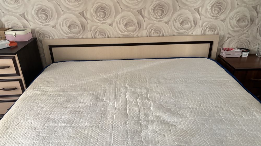 Продаж ліжка з матрасом ортопедичним  ( літо/зима)