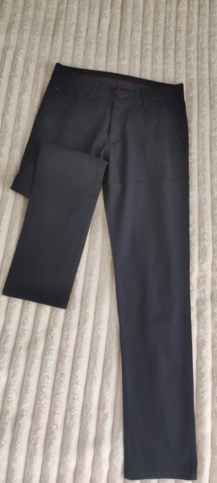 Штани чоловічі, темно синій, звужені до низу, розмір W30, L34