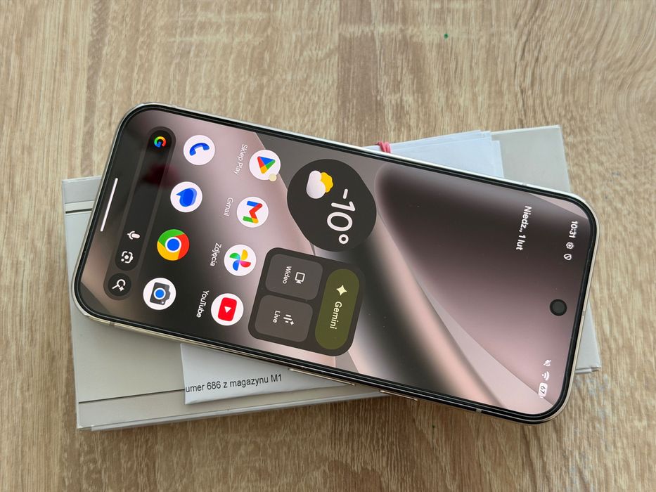 zadbany Google Pixel 10 Pro 128 gb komplet bez locka