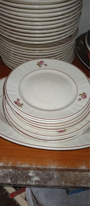 Varios artigos de loiça vintage