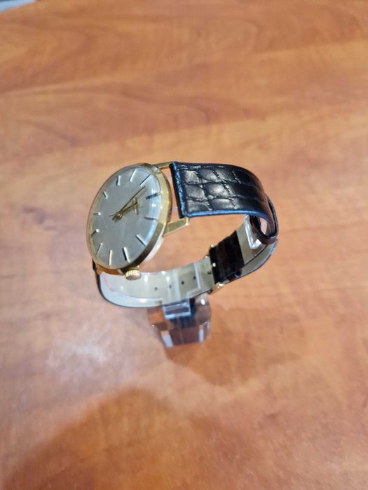 Zegarek Longines vintage gold clasic