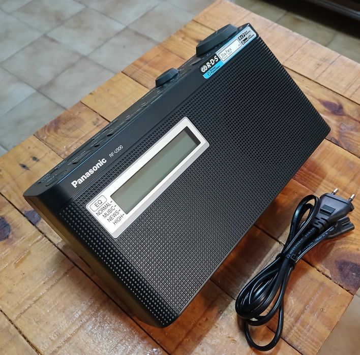 Rádio Panasonic Modelo RF-U300