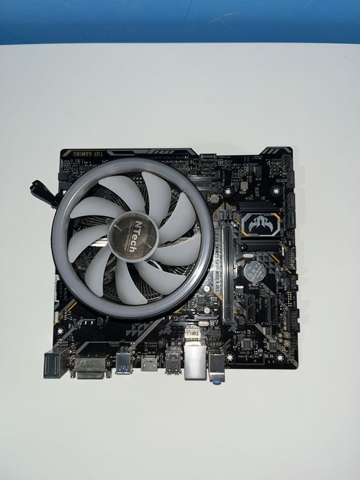 Bundle Gaming: Intel Core i5-9400F + ASUS TUF H310M-Plus Gaming R2.0 + Cooler Ntech