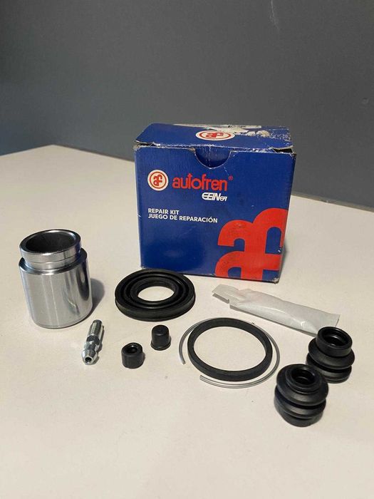 Zestaw naprawczy zacisku hamulcowego /Peugeot, Citroen/ NOWE / CZĘŚCI