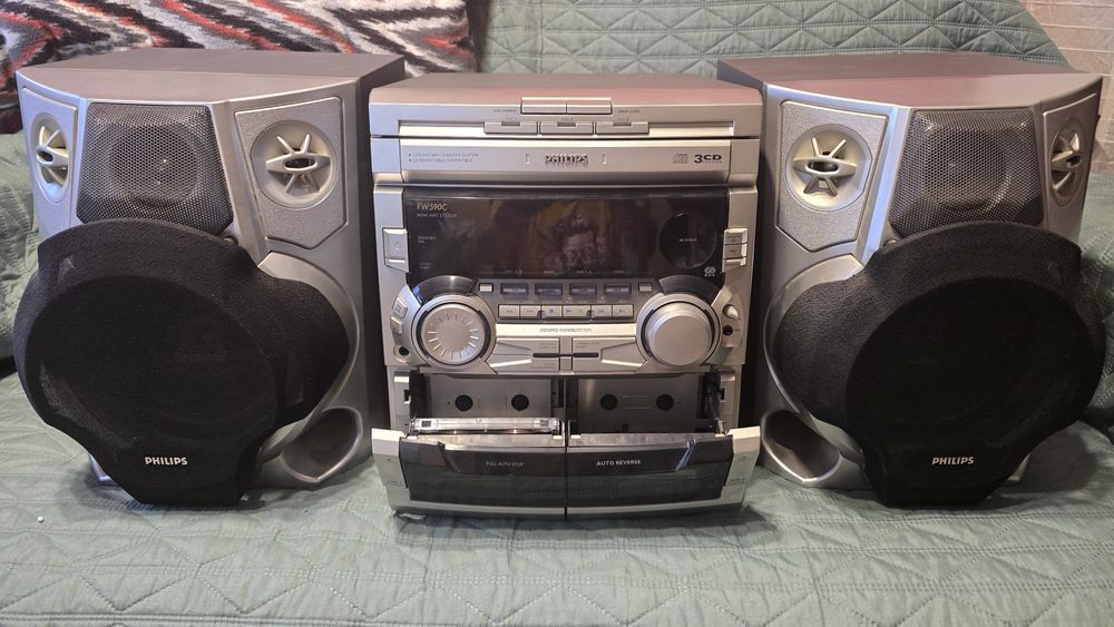 Sprzedam Wieżę  Philips