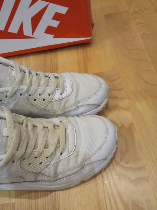 Продам мужские кожаные демисезонные оригинал кроссовки Nike Air max 90