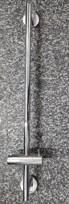 Suporte de parede para chuveiro metálico e regulável (1 unidade)