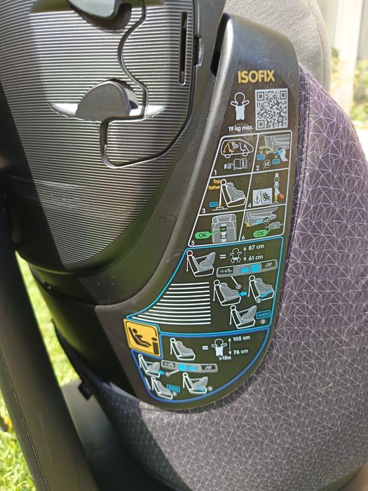 Cadeira Auto Bébé Confort AxissFix ISOFIX – Muito Bom Estado