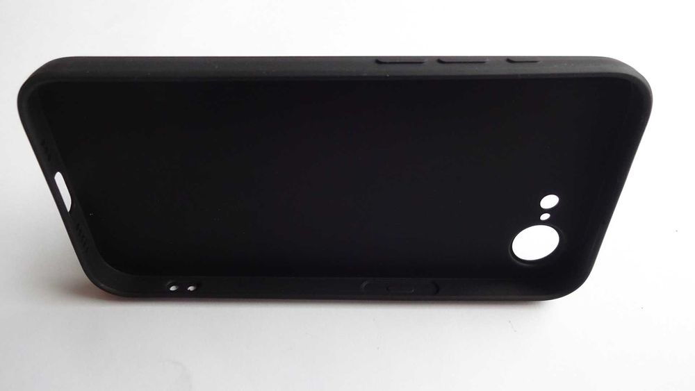 Plecki Etui do Apple iPhone 16e silikon, czarne