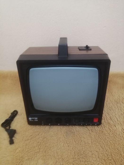 Telewizor Unitra Vela T 206 do przeglądu.