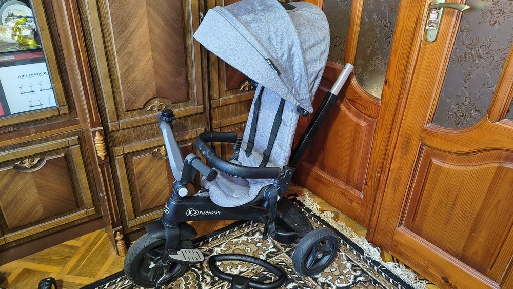 Триколісний велосипед Kinderkraft Easytwist