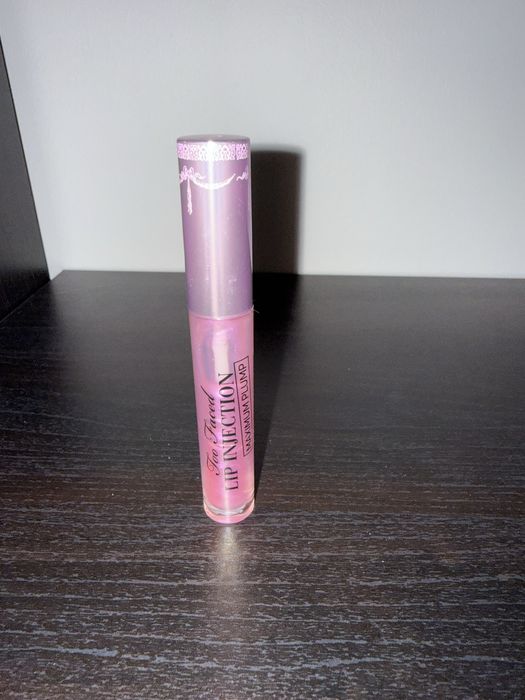 Too Faced Lip Injection Maximum Plump