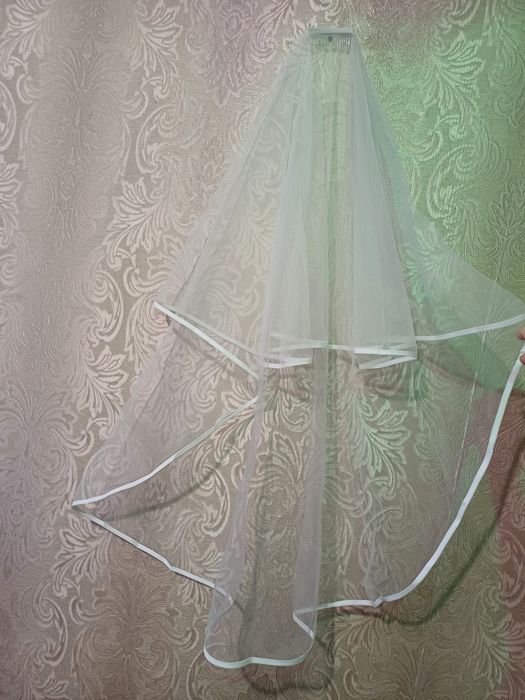 Фата на весілля,девишник