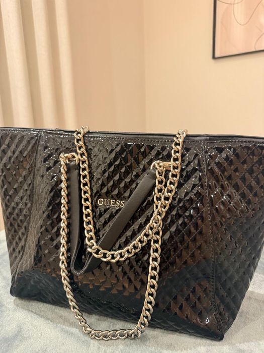 Vendo carteira guess