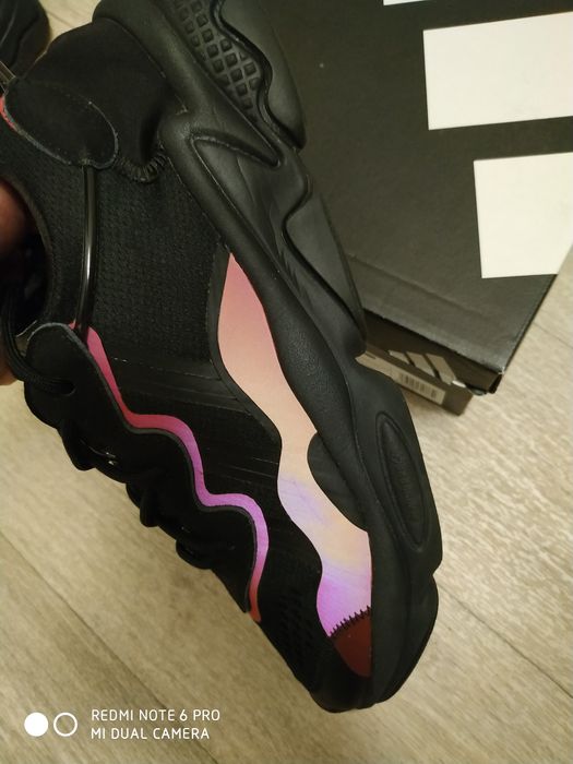 Чоловічи кросівки  Adidas Originals Ozweego у кольорі "Black Red Xeno"