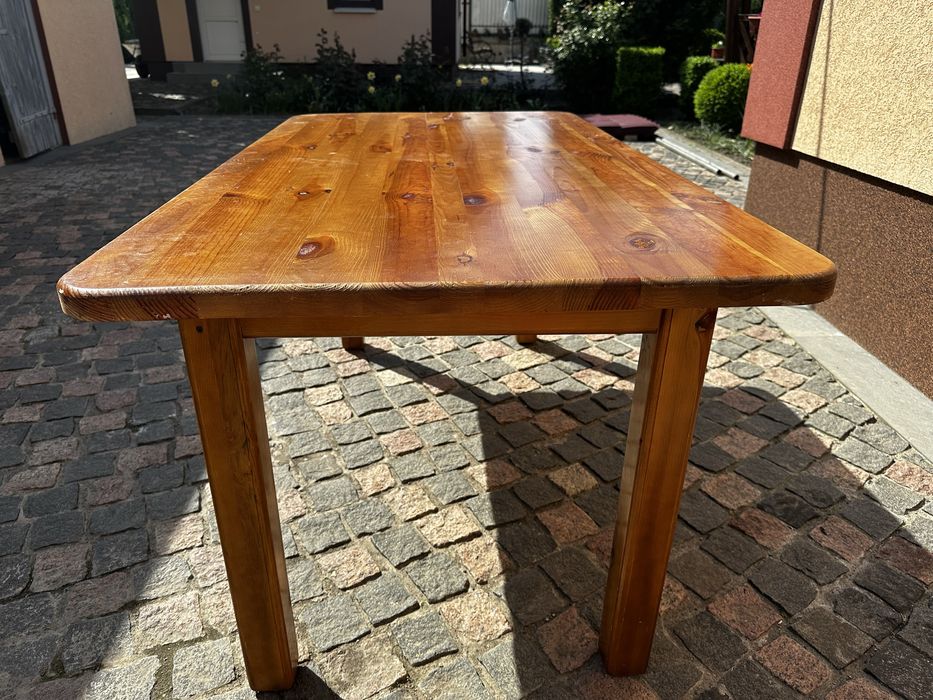 Стіл кухонний!