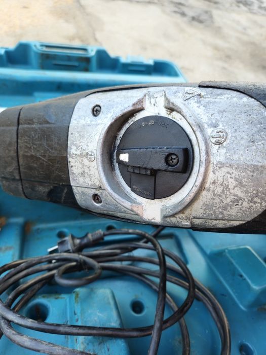 Młot wyburzeniowy młotowiertarka Makita HR5201 HR5201C Młoto-wiertarka