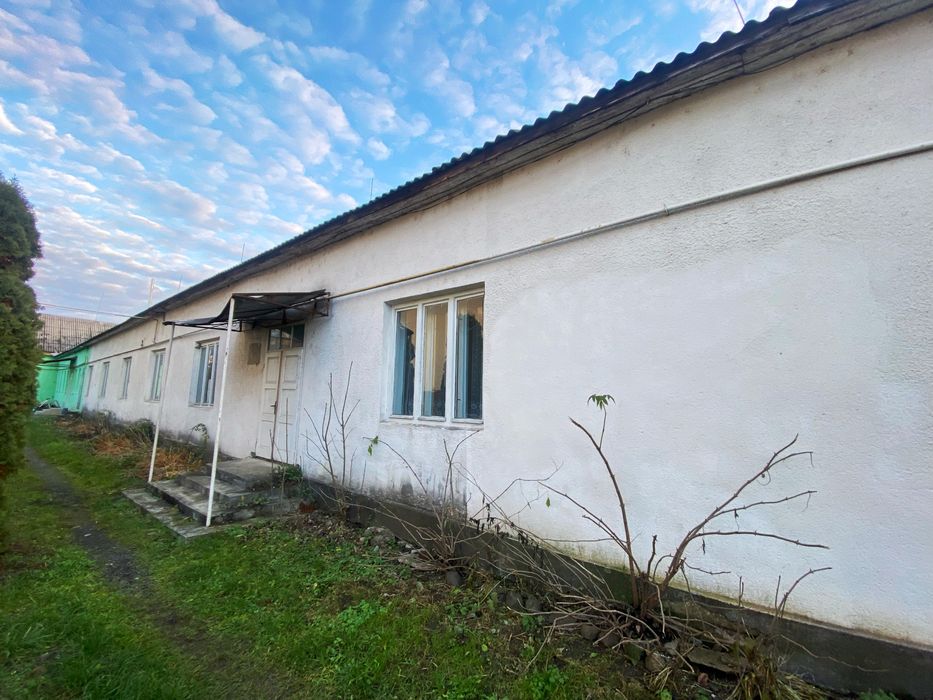 Будівля в центрі міста Іршава