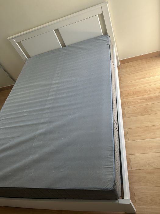 Cama ikea c/ gavetas 1.40m / 2.m