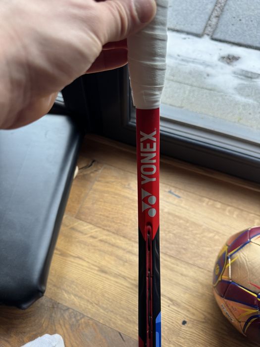 Rakiety tenisowe 2 x Yonex V-core 100