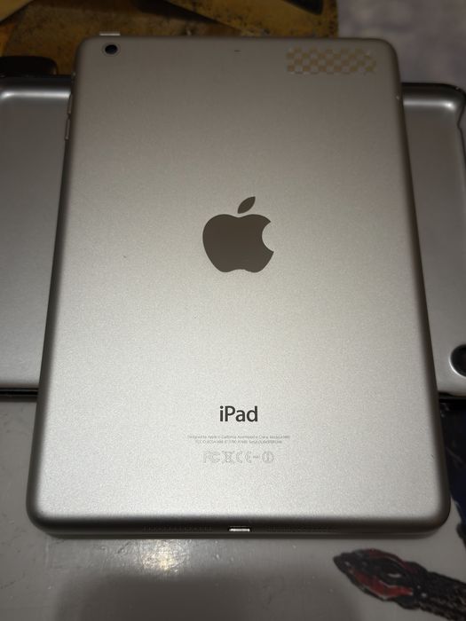 Apple ipad Mini 2 32GB wifi biały white caly oryginal