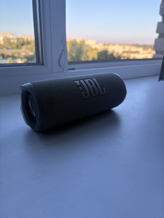 Jbl flip 6 в гарному стані